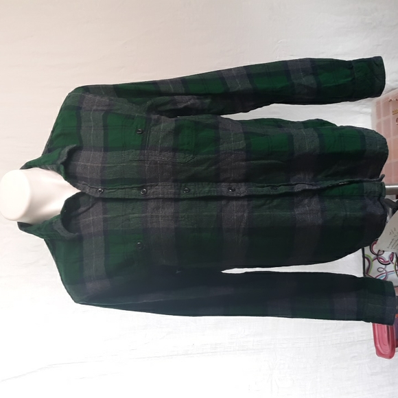 True Craft Tops - ♦️ True Craft Casual Button Down Flannel Shirt